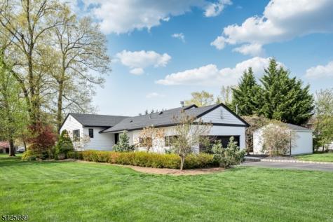 28 Glenroy Road Fairfield NJ 07004