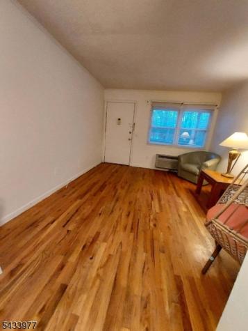 371 Lake Shore South Montague NJ 07827
