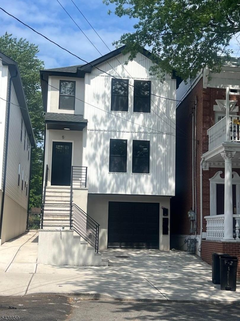 5 Montclair Avenue Paterson NJ 07503
