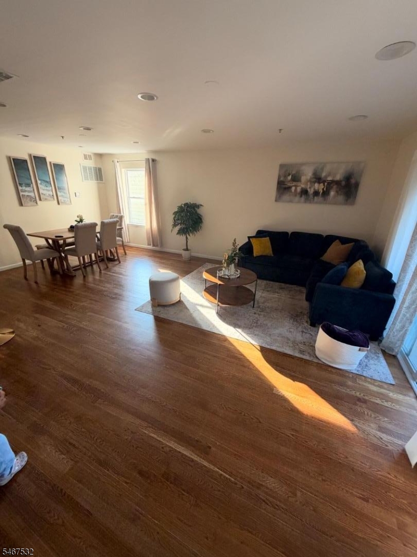 80 Walnut Street Newark NJ 07102