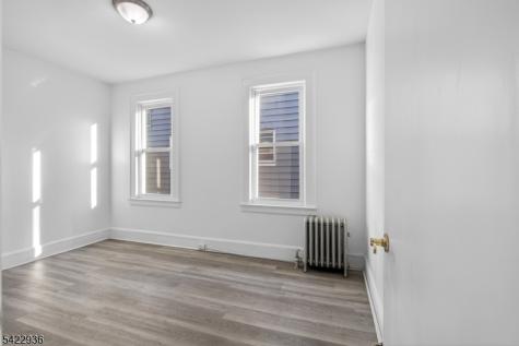 129 Brookwood Street East Orange NJ 07018
