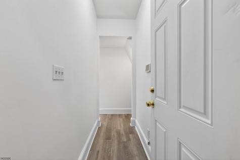 129 Brookwood Street East Orange NJ 07018