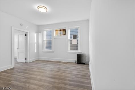 129 Brookwood Street East Orange NJ 07018