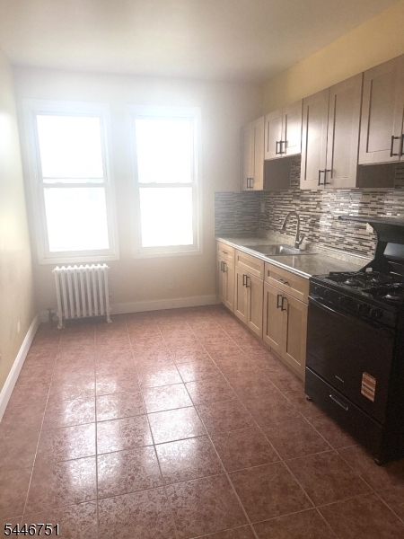 873 Chancellor Avenue Irvington NJ 07111