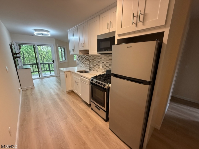3 Jackson Hole Vernon NJ 07462