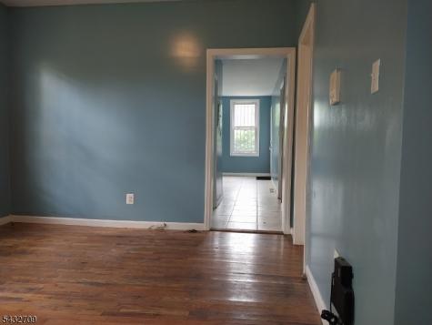 681 S 11th Street Newark NJ 07103