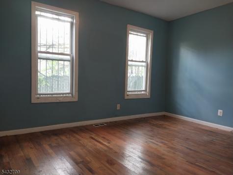 681 S 11th Street Newark NJ 07103