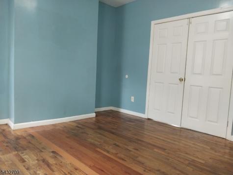 681 S 11th Street Newark NJ 07103