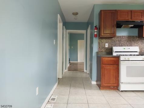 681 S 11th Street Newark NJ 07103