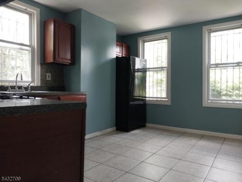 681 S 11th Street Newark NJ 07103