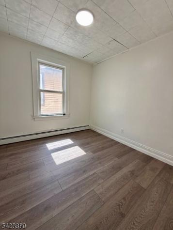 123 Clark Place Elizabeth NJ 07206