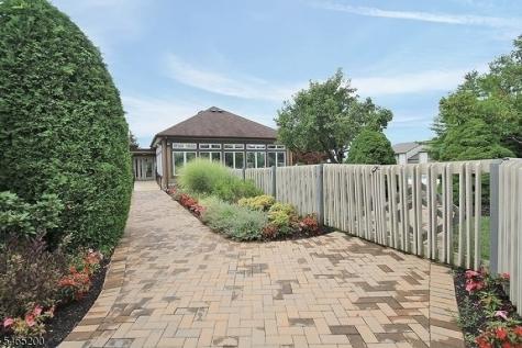 16 Mcchesney Court West Orange NJ 07052