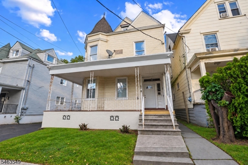 196 Smith Street Newark NJ 07106