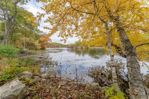 232 W Shore Drive Hardyston NJ 07460
