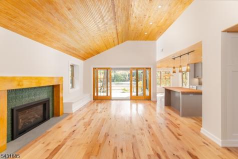 232 W Shore Drive Hardyston NJ 07460