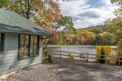 232 W Shore Drive Hardyston NJ 07460