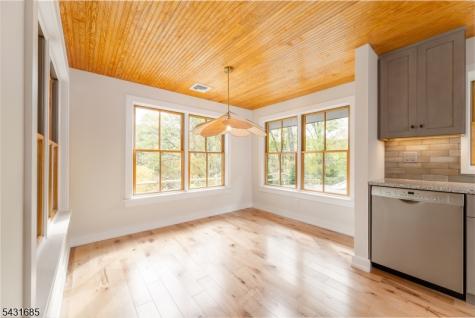 232 W Shore Drive Hardyston NJ 07460