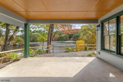 232 W Shore Drive Hardyston NJ 07460