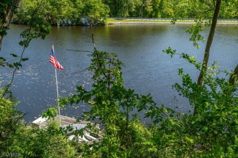 232 W Shore Drive Hardyston NJ 07460