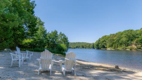 232 W Shore Drive Hardyston NJ 07460