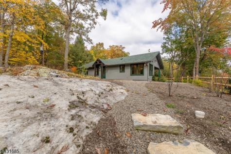 232 W Shore Drive Hardyston NJ 07460