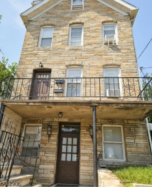 435 Washington Street Carlstadt NJ 07072