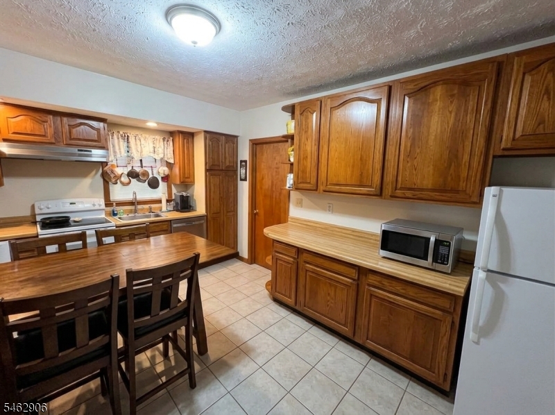 435 Washington Street Carlstadt NJ 07072