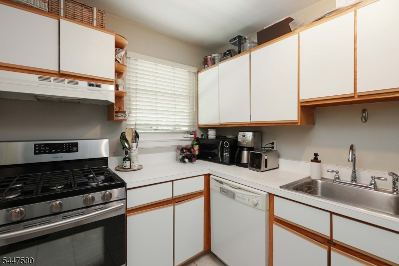 46 F Parkway Village Cranford NJ 07016