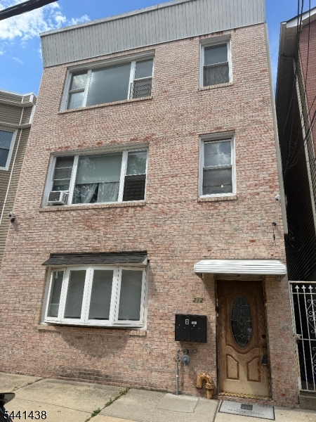 212 Beacon Avenue Jersey City NJ 07306