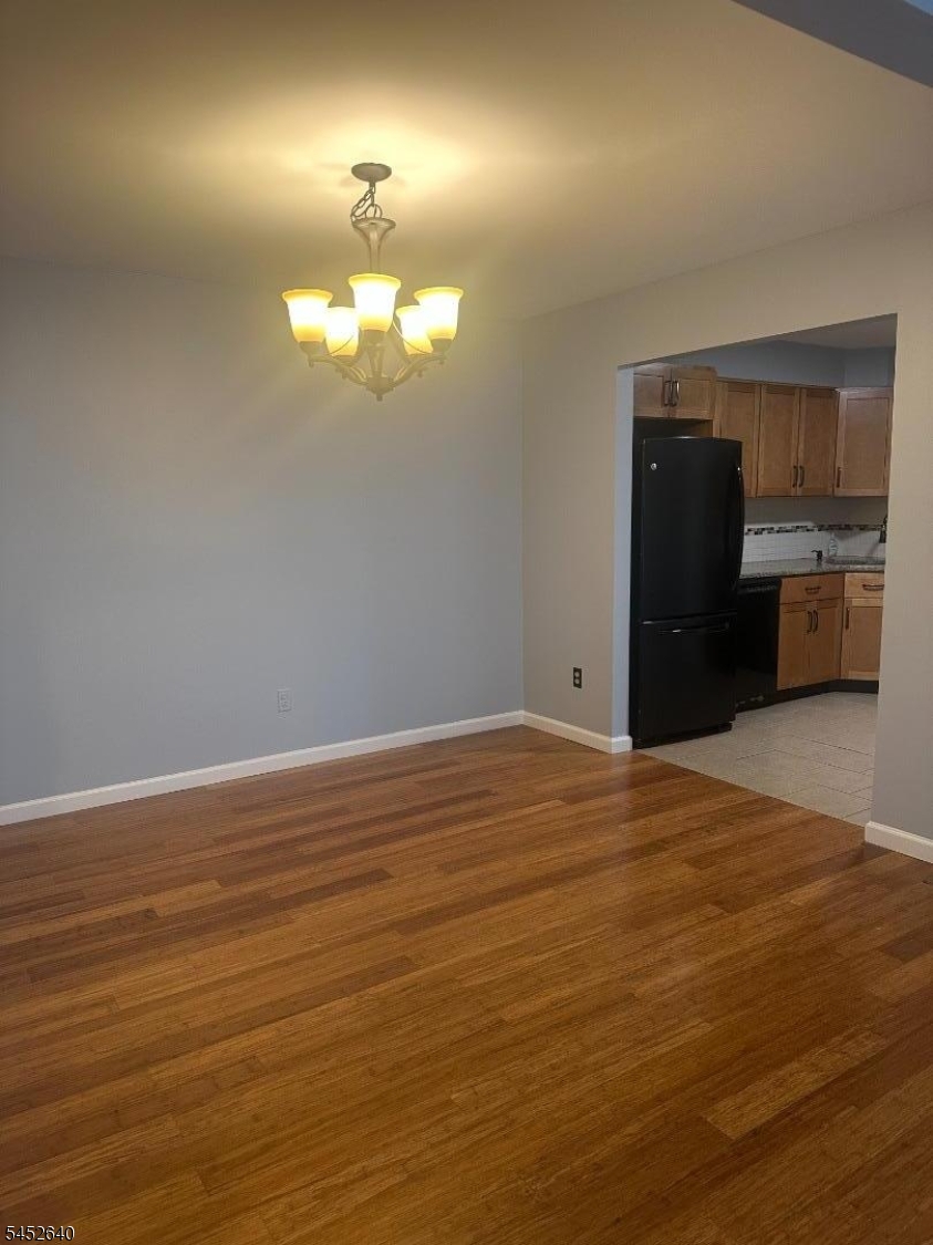 24 Falls Bridge Drive Totowa NJ 07512