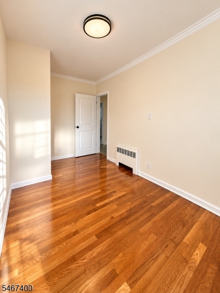 696 Clinton Avenue Newark NJ 07108