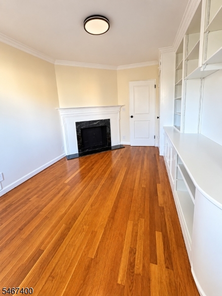 696 Clinton Avenue Newark NJ 07108