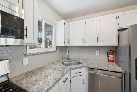 64 Lorraine Terrace Boonton NJ 07005