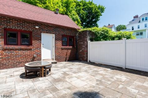 285 Orchard Terrace Bogota NJ 07603