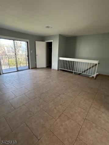212 N Oaks Boulevard North Brunswick NJ 08902