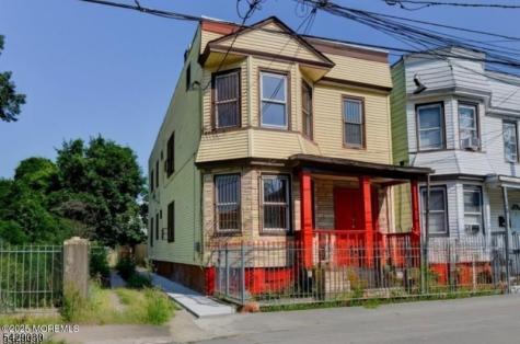 307 21ST Street Irvington NJ 07111