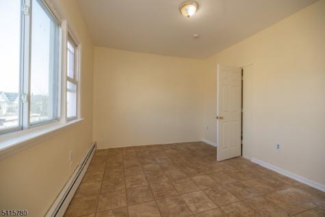 450 3RD Avenue Elizabeth NJ 07206