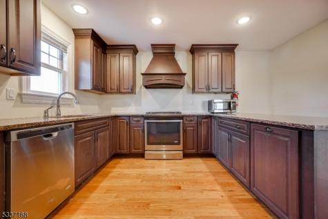 51 Summit Avenue Chatham NJ 07928