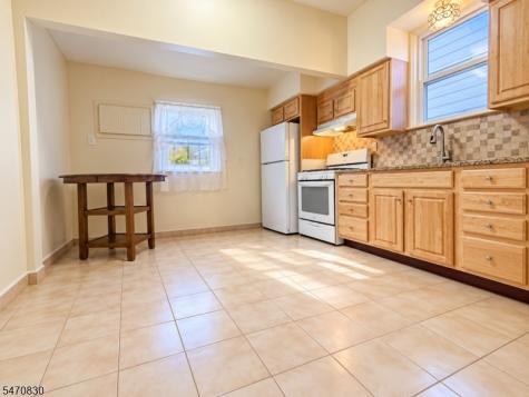 158 Manhattan Avenue Jersey City NJ 07307