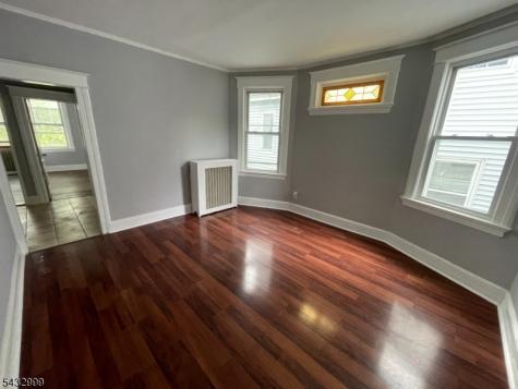 8 Treacy Avenue Newark NJ 07108