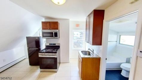 316 Summer Avenue Newark NJ 07104