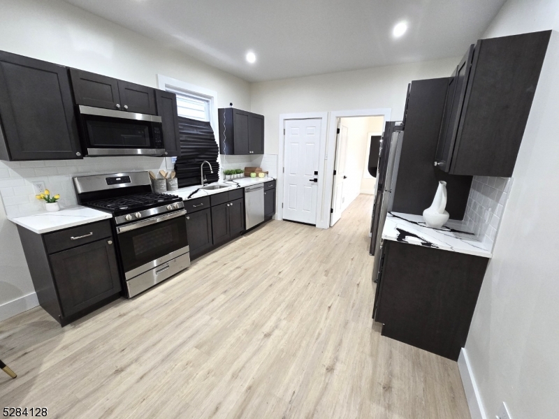 13 Edwin Place Newark NJ 07112