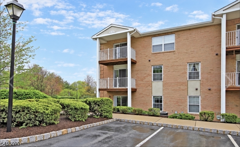 171 Vista Drive Hanover NJ 07927