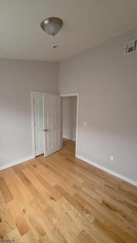 10 Shaw Avenue Newark NJ 07112