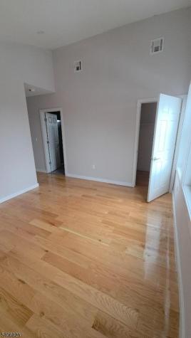 10 Shaw Avenue Newark NJ 07112