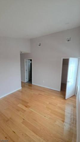 10 Shaw Avenue Newark NJ 07112