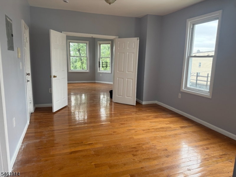 131 Ridgewood Avenue Newark NJ 07108