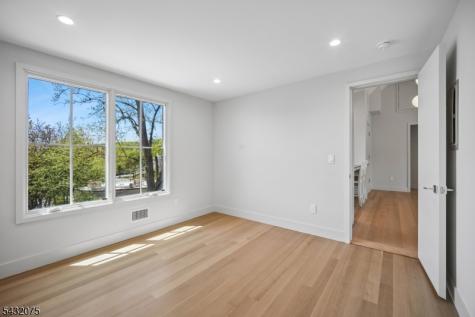 75 Midland Avenue Montclair NJ 07042