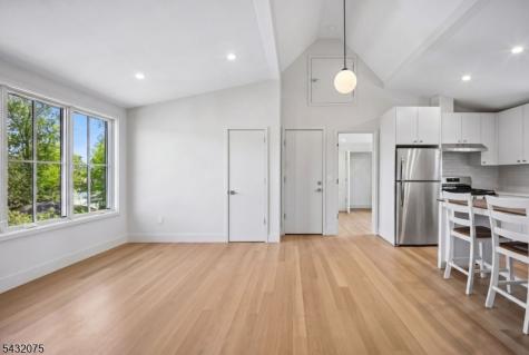 75 Midland Avenue Montclair NJ 07042
