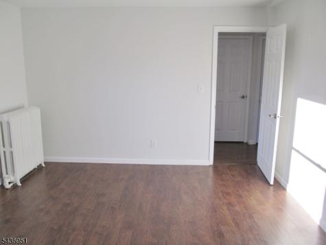 281 S Washington Avenue Dunellen NJ 08812